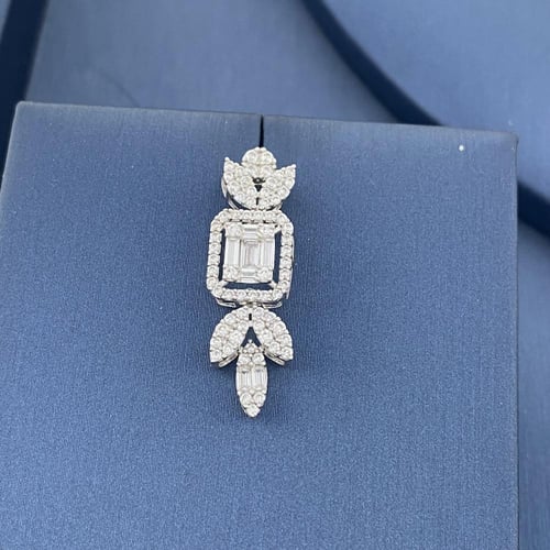 طقم ابيض ذهب عيار 18 الوزن 35.43 جرام