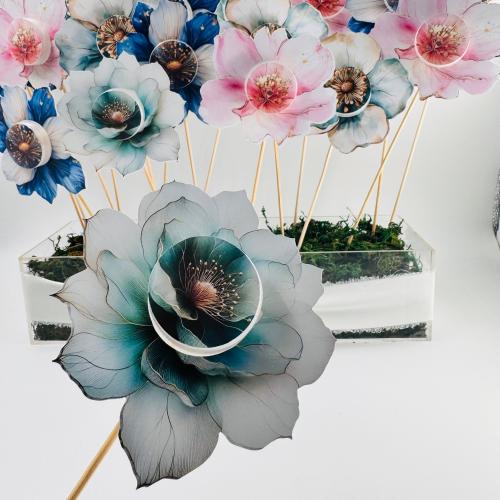 Flower bouquet favors