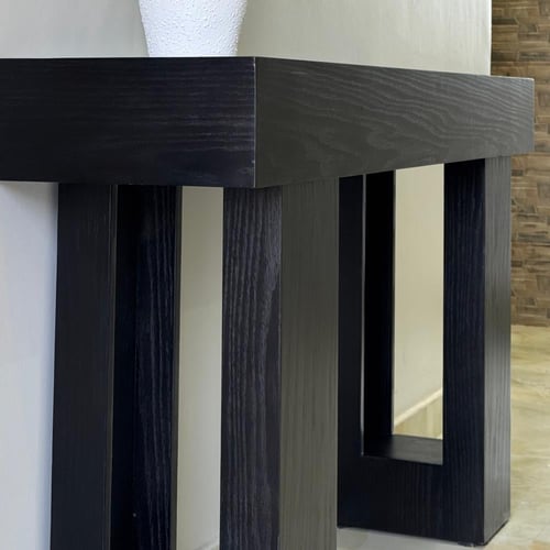 طاولة كونسول خشبية أسود بتصميم مودرن