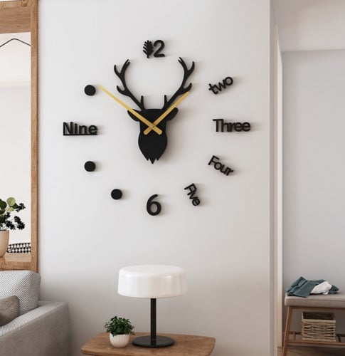 ساعة حائط , بتصميم من الاكريليك ثلاثي الابعاد ذاتي...