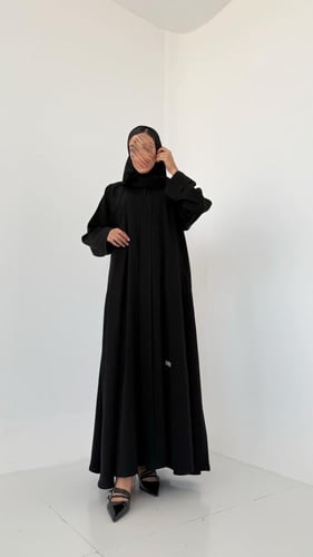 عباية عمرة وحج - نص كلوش بتصميم مغلق وجيوب أمامي