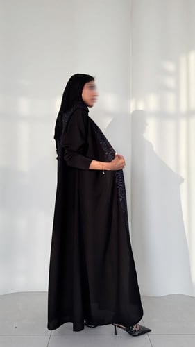 عباية انترنت نص كلوش بأكمام سترتش ( كحلي)