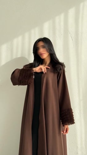 عباية كتان دبل كلوش باللون البني – فخامة التصميم و...