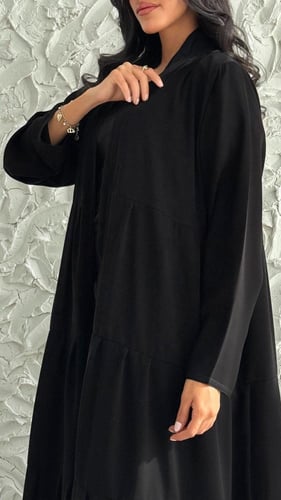 عباية كسرات فاخرة – قماش ملكي كوري