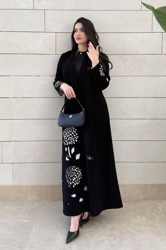 عباية كريب ملكي سوداء فاخرة بقصة نص كلوش تخربم ناع...