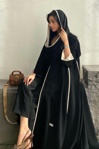 عباية كريب ملكي ياباني نص كلوش