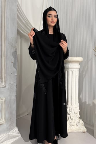 عباية سوداء كوبرا مطرزة كحلي مع رمادي مع كرستالات...