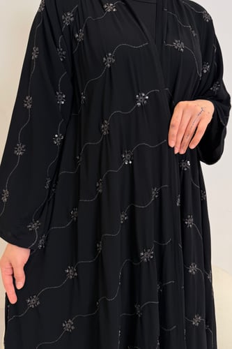 عباية شيفون مطرزة بترتر كرستال – قصة دبل كلوش فاخر...