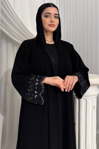 عباية سوداء ملكي كوري دبل كلوش بتطريز فاخر على الأ...