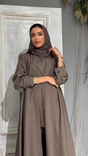 عباية سفر ثلاث قطع بكريب بارد – نص كلوش