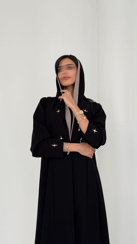 عباية نص كلوش قماش كوبرا فاخر