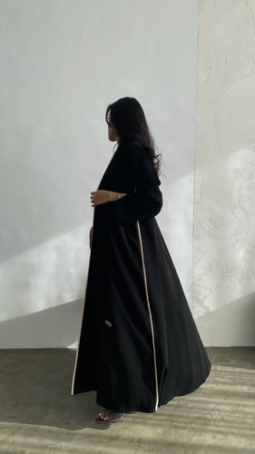 عباية كريب ملكي ياباني نص كلوش