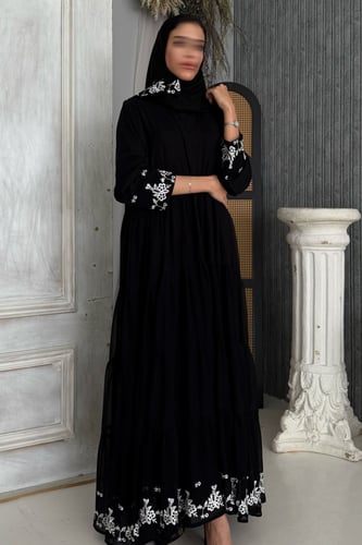 عباية شيفون مبطن بتطريز الأطراف سكري– قصة كلوش راق...