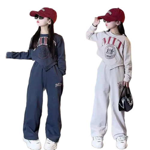 طقم رياضي للبنات