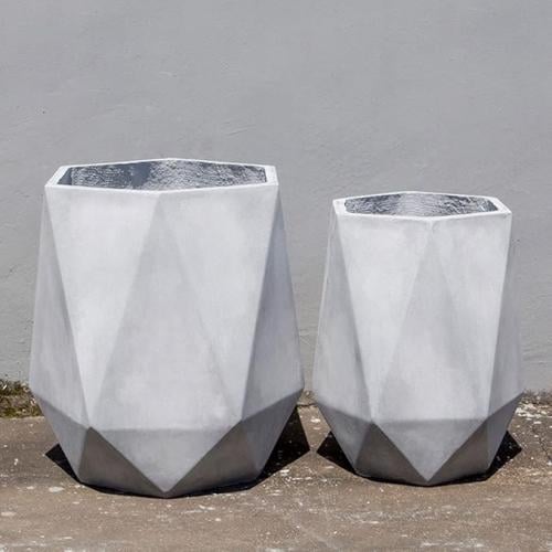 أحواض زرع مضلعة مصنوعة من الاسمنت ( قطعتين )