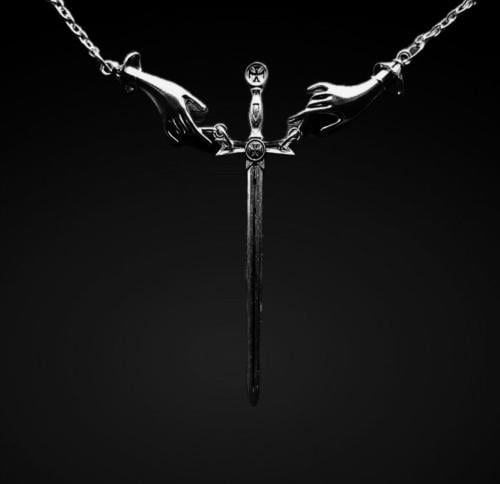 قلادة | Bloodbound