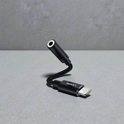 وصلة ايفون AUX