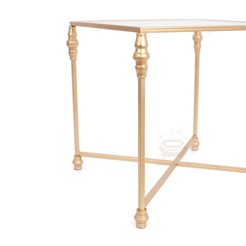 طاولة جانبية لون ذهبي قواعد حديد سطح زجاج شفاف