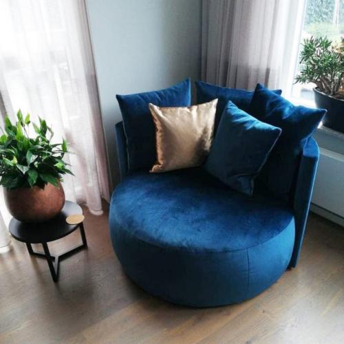 كرسي استرخاء – قماش مخمل – أزرق – 110 سم