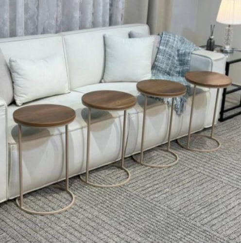 طقم طاولة مودرن مع 4 خدمة لون شمباني