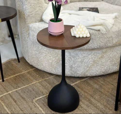 طاولة خدمة بتصميم مودرن