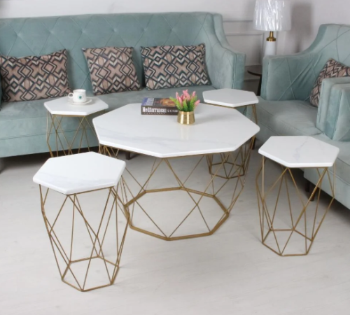 طقم طاولات متداخلة لون ذهبي 5 قطع بسطح شبيه الرخام