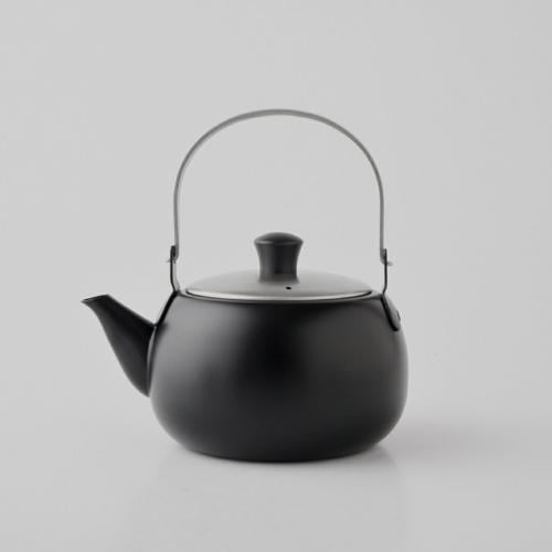 إبريق ياباني من تاكي اسود بغطى فضي 500مل