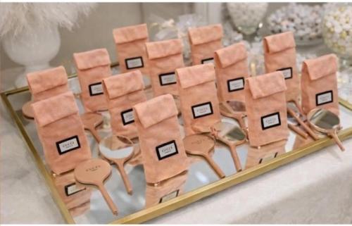 مرايات ماركة مع كيس الدرزن 12 حبه