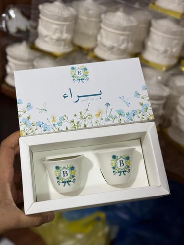 بكس الفنجانين مع طباعه في بكس الدرزن 12 حبه