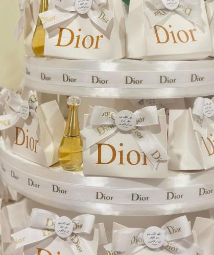 توزيعات عطور جادور من ديور 25 ملي مع اكياس ديور تو...