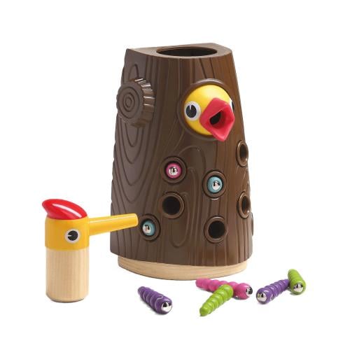 إطعام نقار الخشب