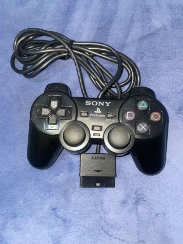 PLAYSTATION 2 CONTROLLER