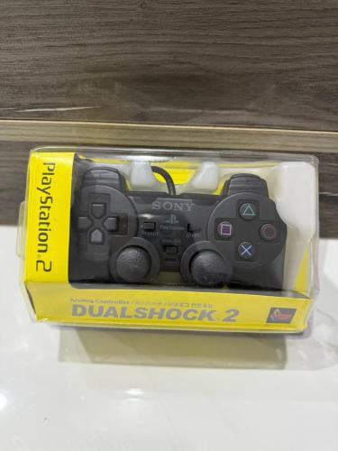 PLAYSTATION 2 CONTROLLER (NEW)
