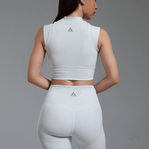 طقم رياضي بحواف ضيقة