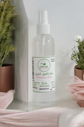 ماء إكليل الجبل