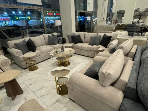 طقم كنب فخم 8 شخص - كنب VIP