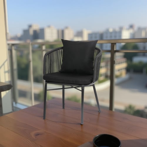 كرسي مقاهي رائع لون أسود