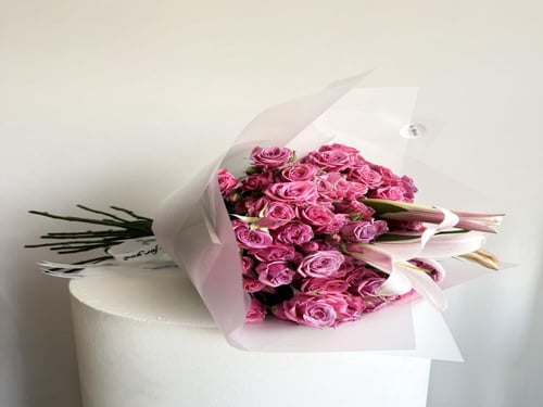 باقة البيبي روز مع الليلي