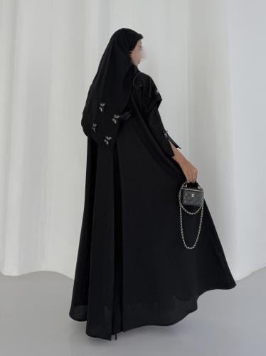 عباية كتان اسود مع كلفة تطريز