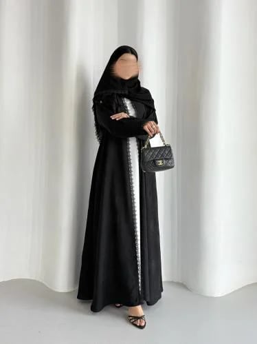 عباية كريب اسود مموج مع كلفة