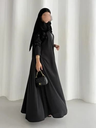 عباية كريب اسود مخطط بالطول