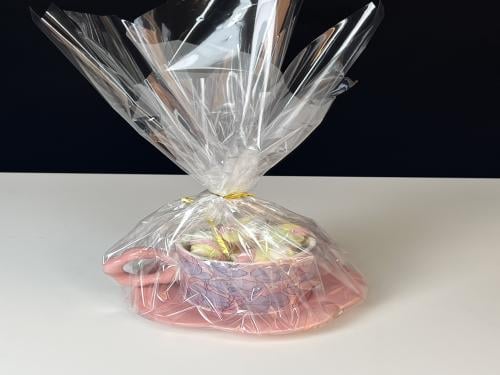 كوب الزهور الوردية