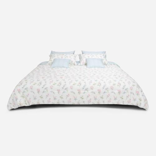 طقم مفرش كينق بنقشة زهور بألوان هادئة – 8 قطع