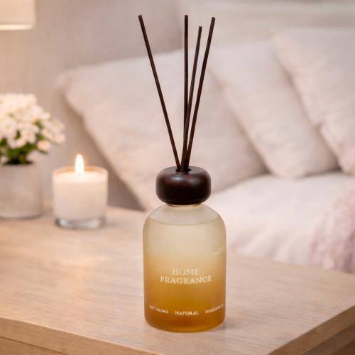 معطر اعواد منزلي فاخر بروائح الشاي الاخضر والجاردي...