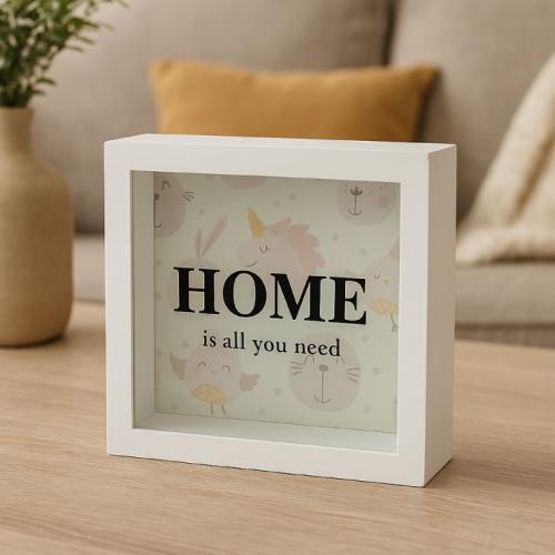 حصالة خشبية بتصميم ديكوري