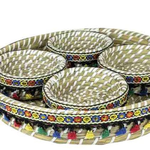 طقم تقديم من الخوص المزخرف