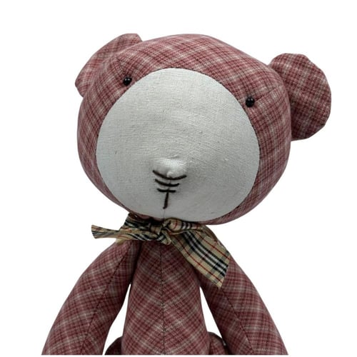 دب قماشي كلاسيكي بفيونكة أنيقة