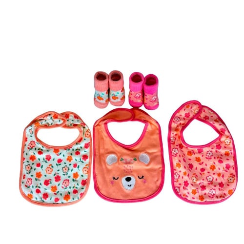 طقم مريلة وجوارب للرضّع – 3 مرايل + زوجين من الجوا...