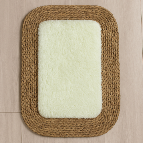سجادة ديكور بفرو ناعم وإطار خوص طبيعي