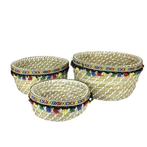 سلال مائدة مزينة بشرائط مطرزة – طقم 3 قطع